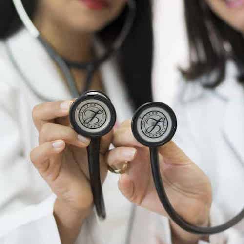 Articoli Sanitari: Camici, Divise e Littmann III